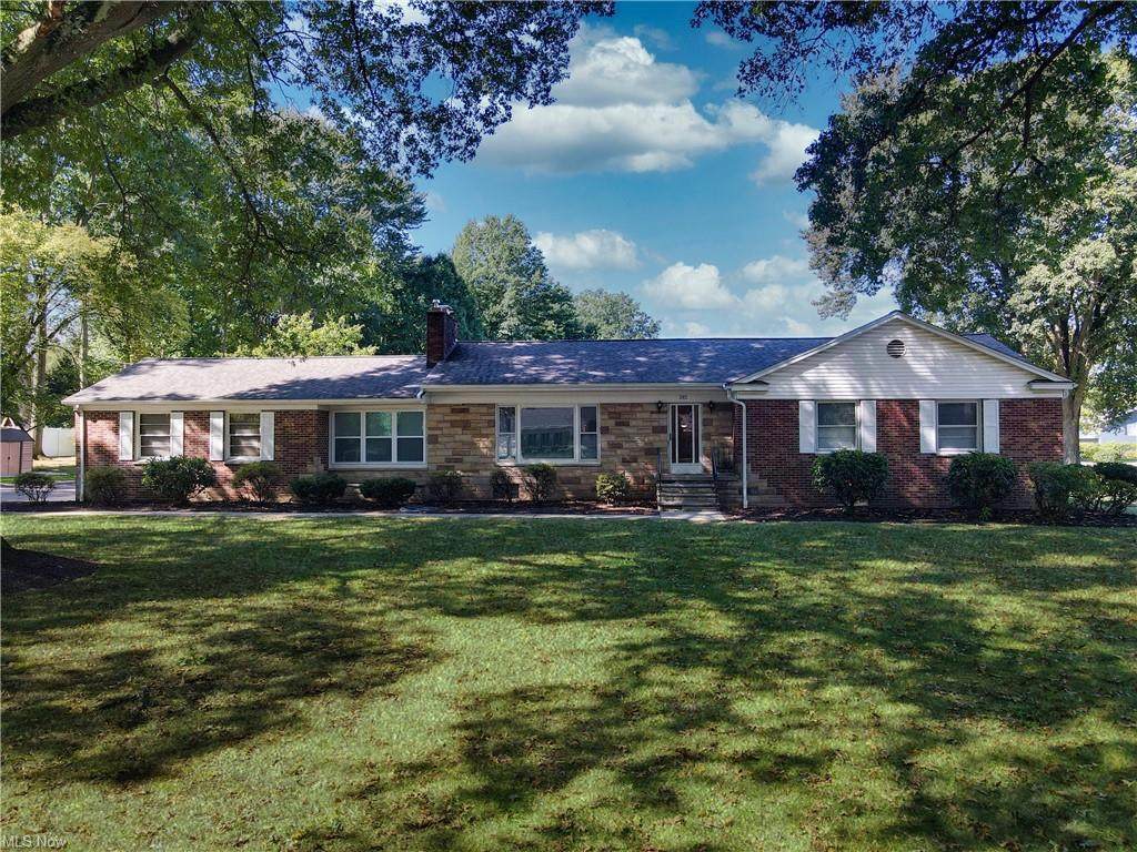 382 Inverness Road - Photo 1