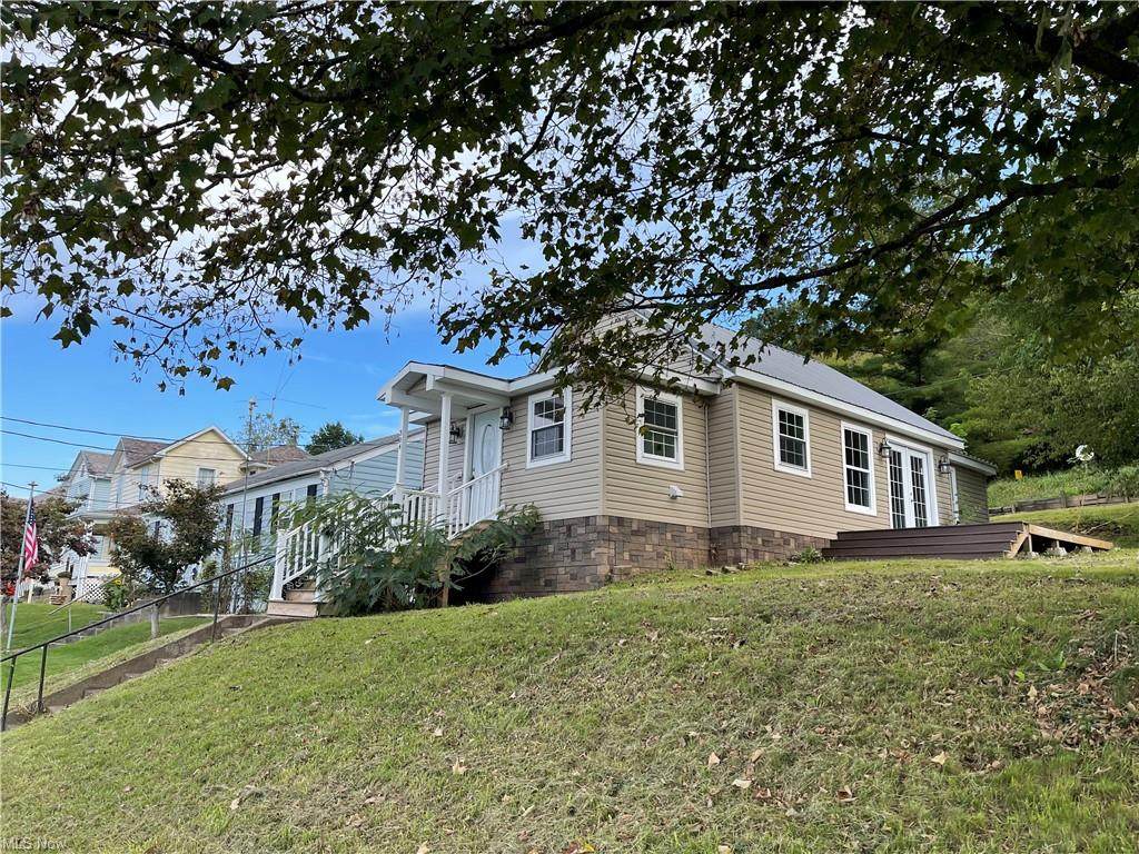304 Fifth Street - Photo 1