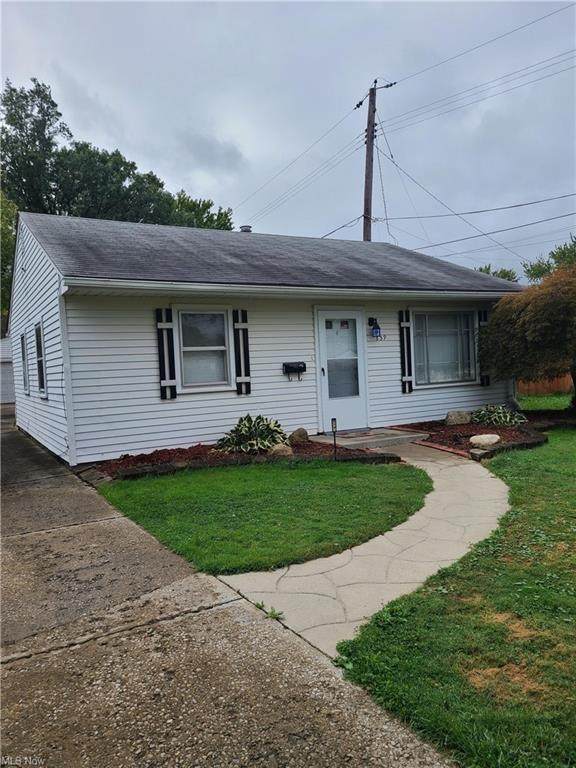 639 Clark Street - Photo 1