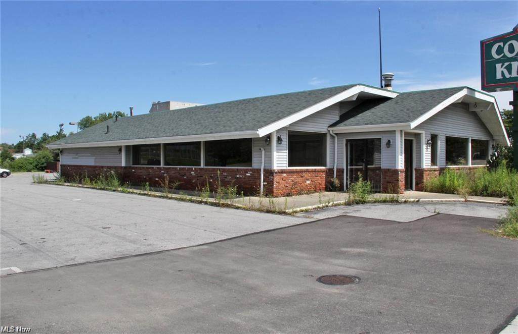 517 Griswold Road - Photo 1