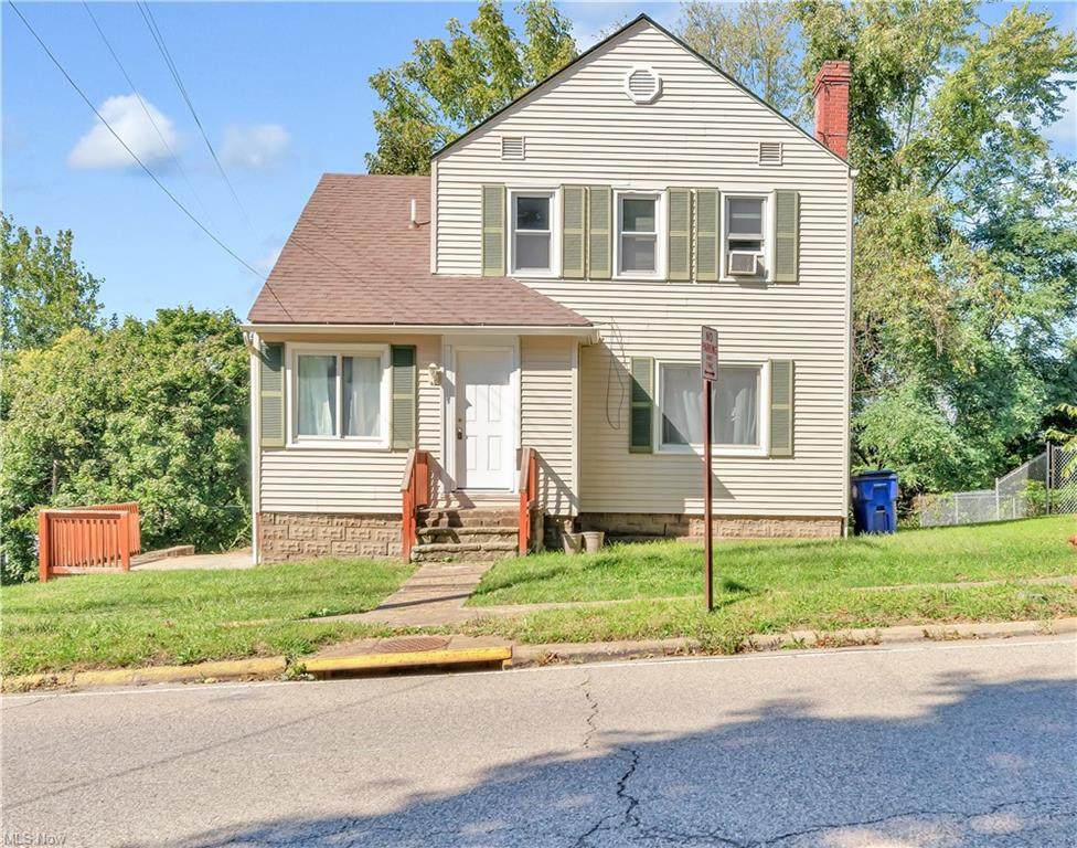 1601 Saint Clair Avenue - Photo 1