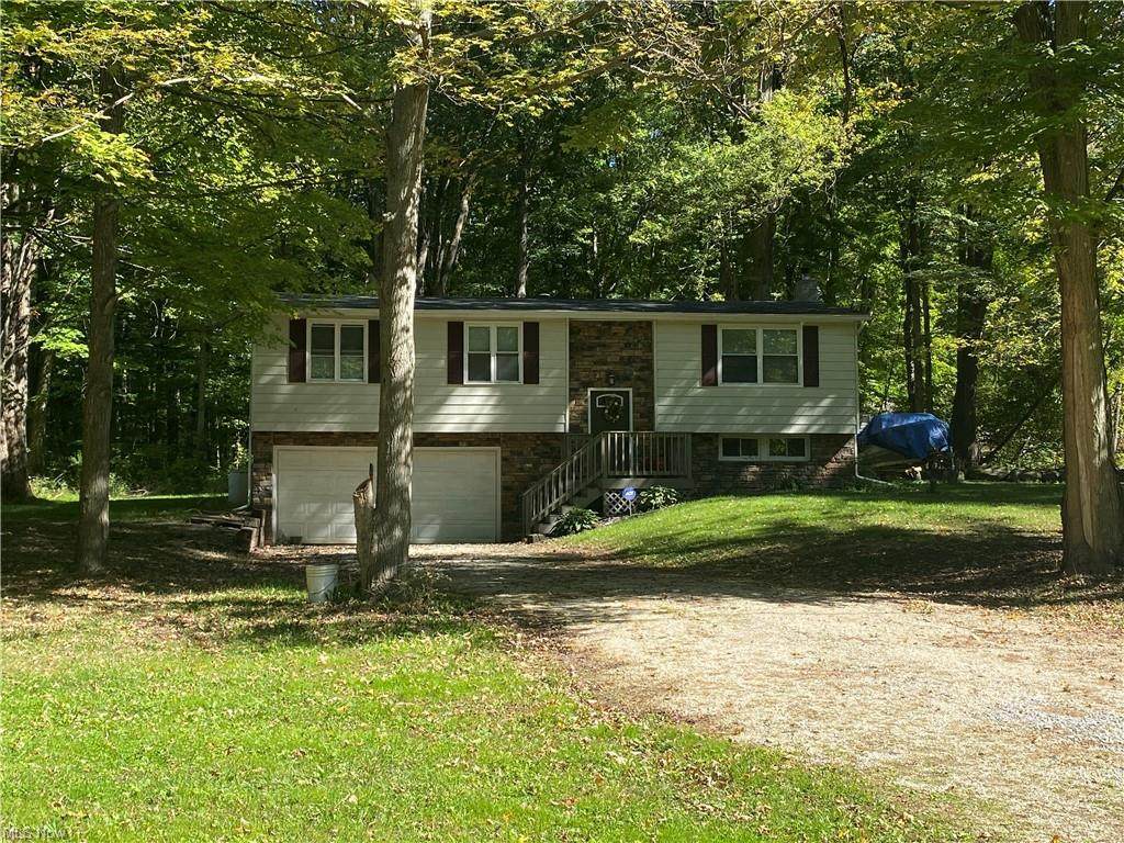 4490 John Thomas Road - Photo 1