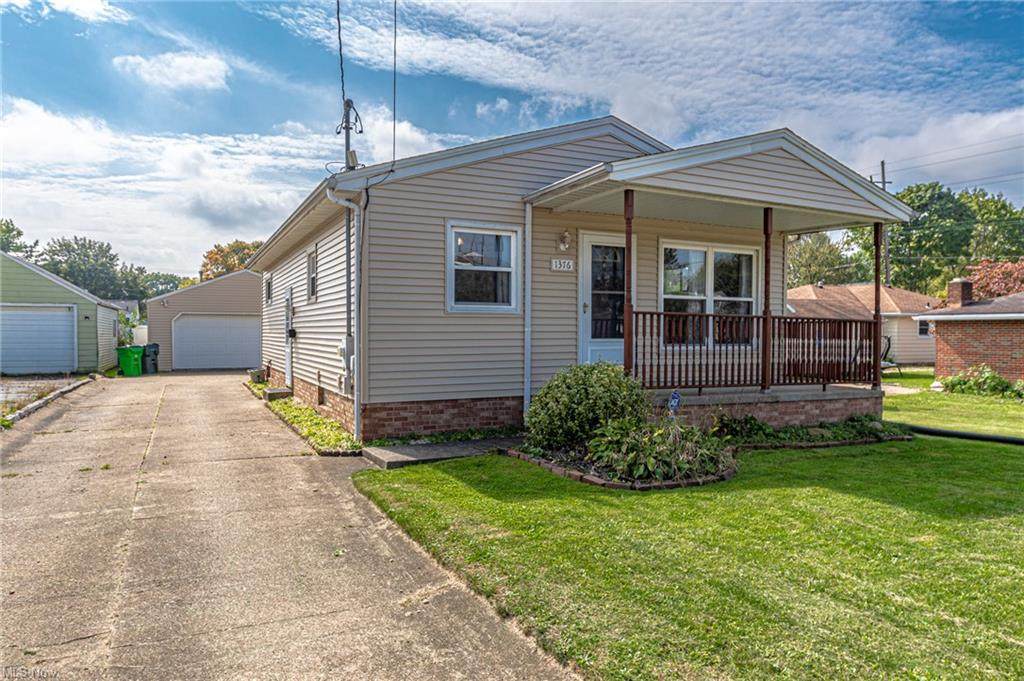 1376 Stratford Street - Photo 1