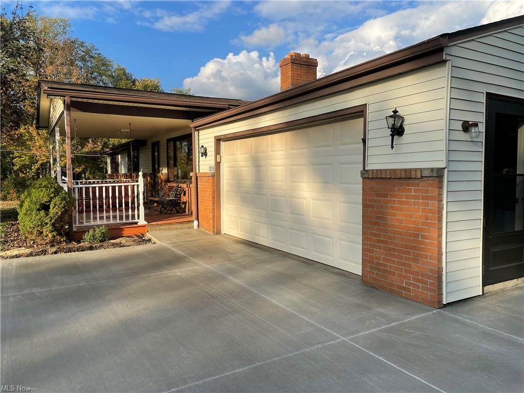 2018 Maple Drive - Photo 1