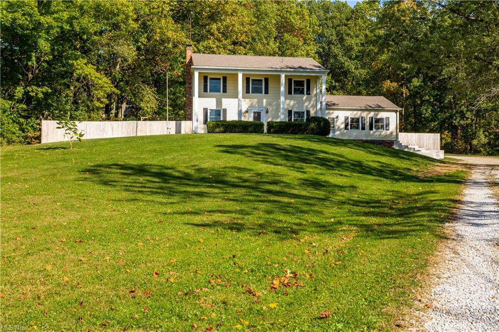 8715 Harris Road - Photo 1