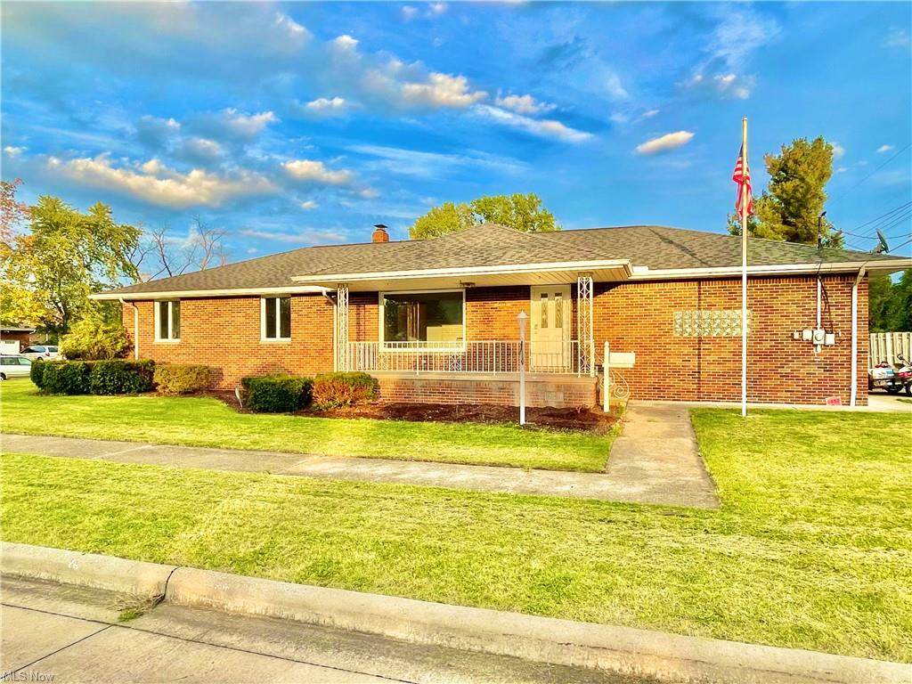 2502 35th Street - Photo 1