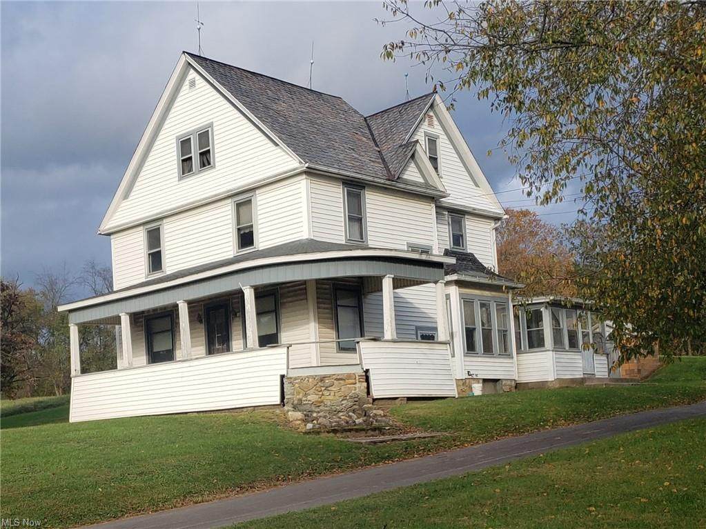 9115 Avon Lake Road - Photo 1