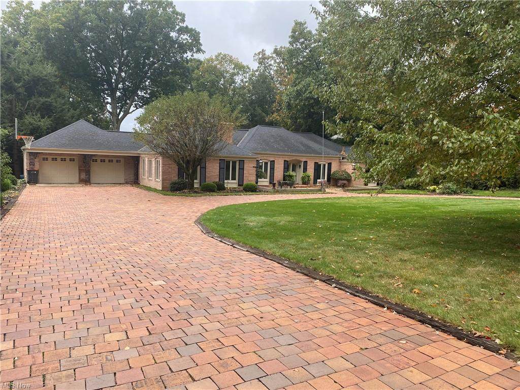 1181 Forsyth Place - Photo 1