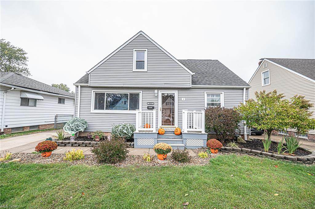32223 Dickerson Road - Photo 1