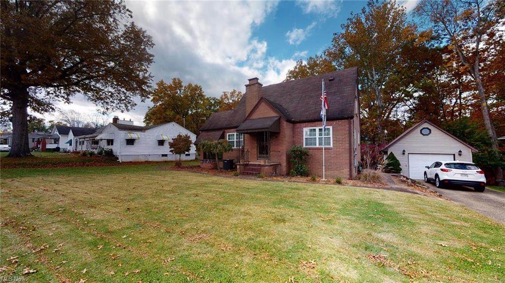 2711 Fairview Ave - Photo 1
