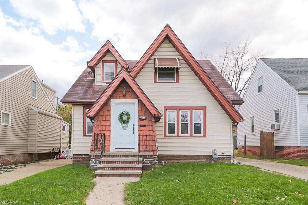 7103 Ridgewood Avenue - Photo 1