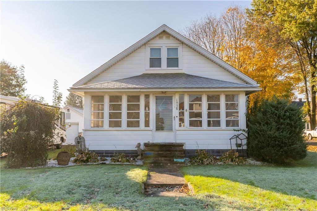 1938 Ash Street - Photo 1
