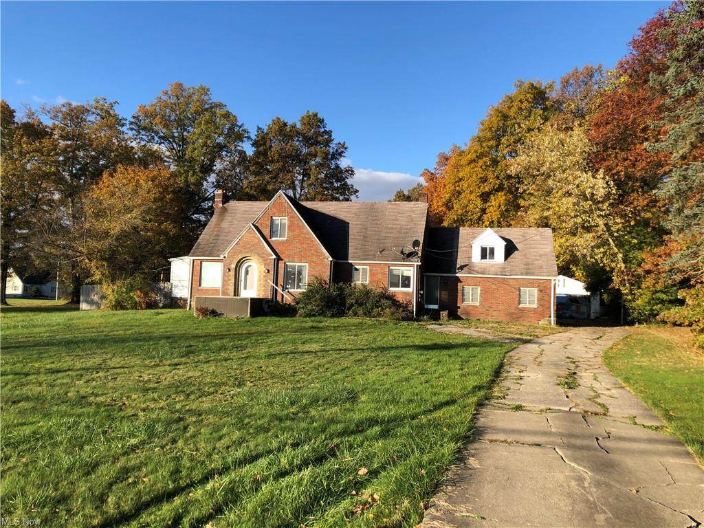 158 Canfield Niles Road - Photo 1