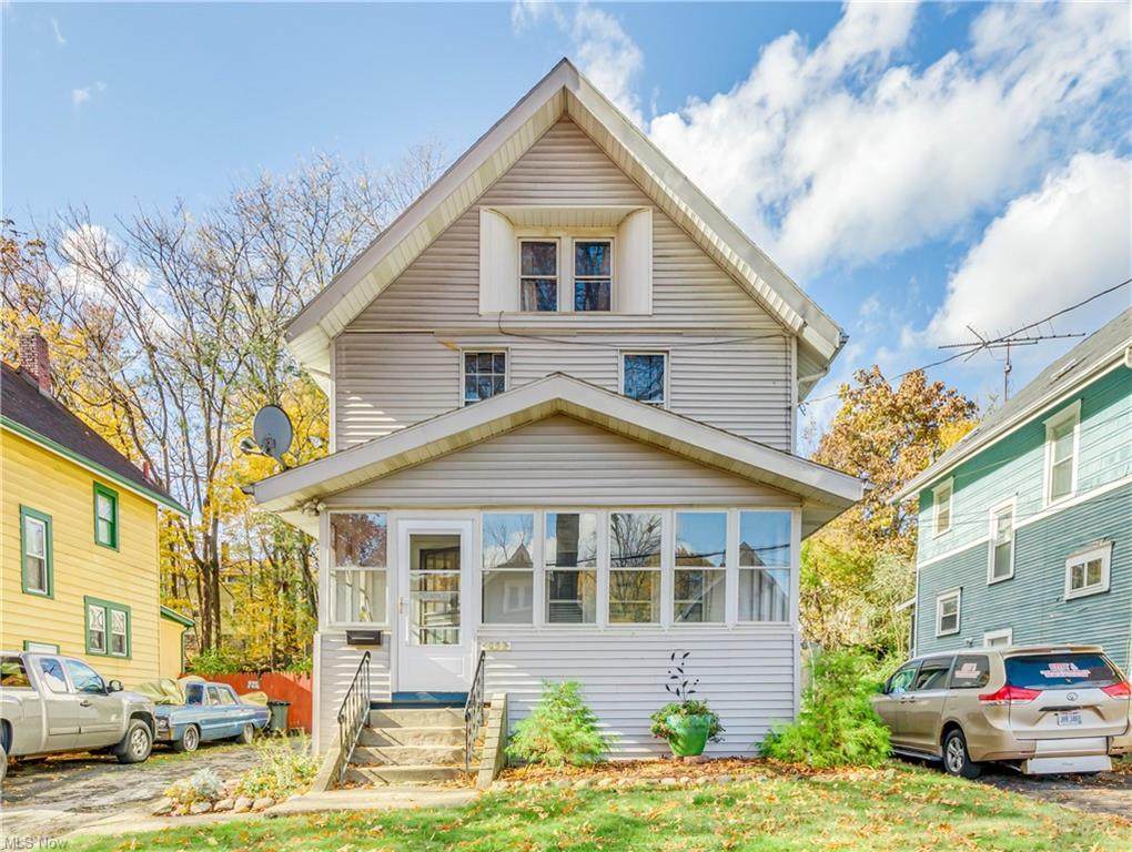 1052 La Croix Avenue - Photo 1