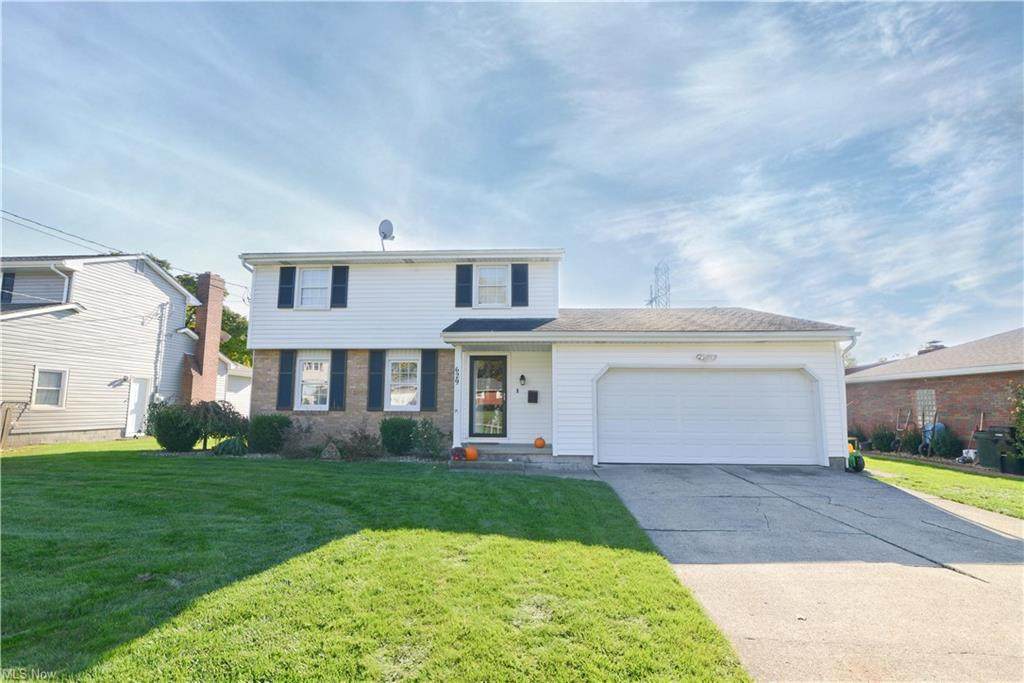 629 Oakridge Drive - Photo 1