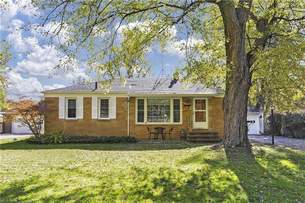 37783 Caroline Drive - Photo 1