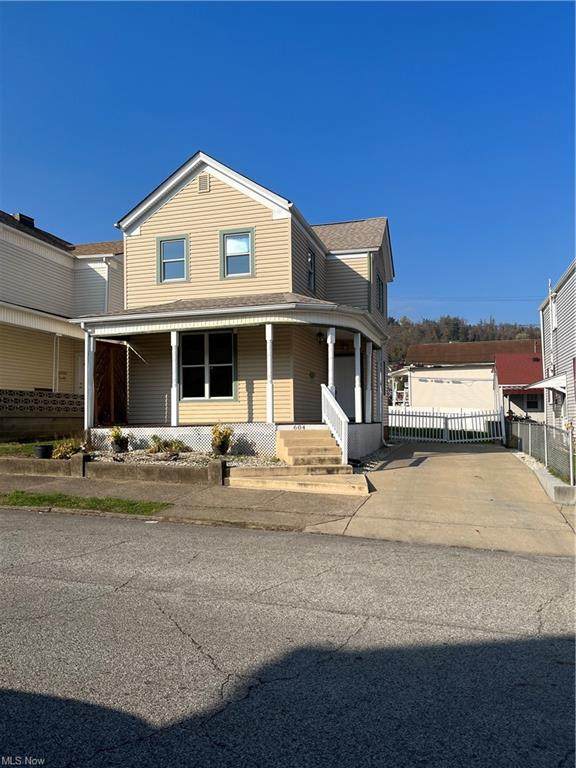 604 Washington Street - Photo 1