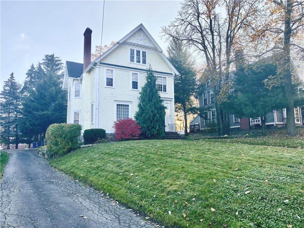 490 Lincoln Avenue - Photo 1