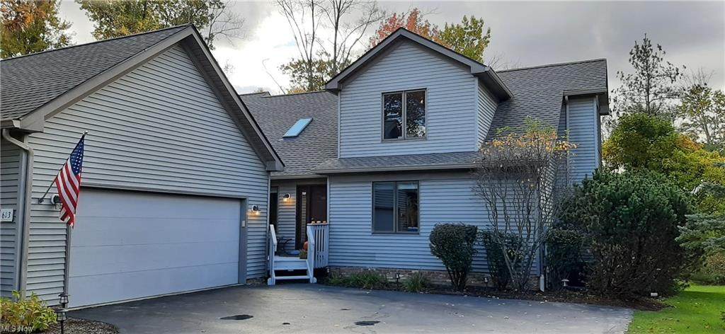 613 Magnolia Lane - Photo 1