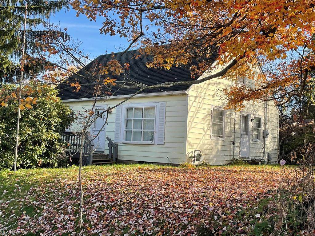 602 Burrows Avenue - Photo 1