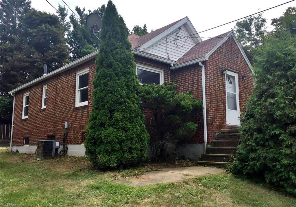 183-185 Eastholm Avenue - Photo 1