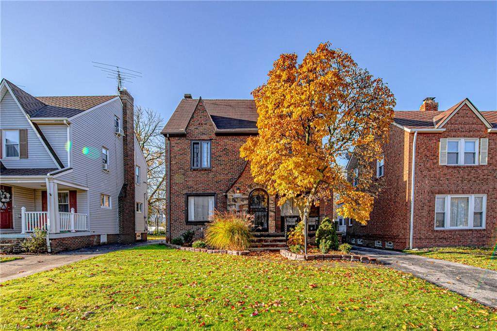 2204 Jackson Boulevard - Photo 1