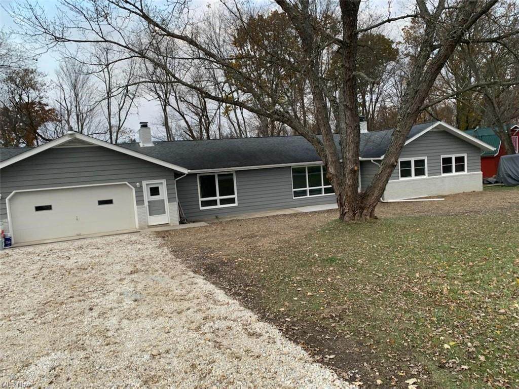1742 Hyde Oakfield Road - Photo 1