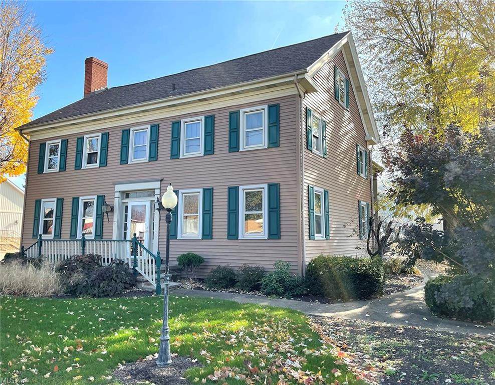805 Lincolnway - Photo 1