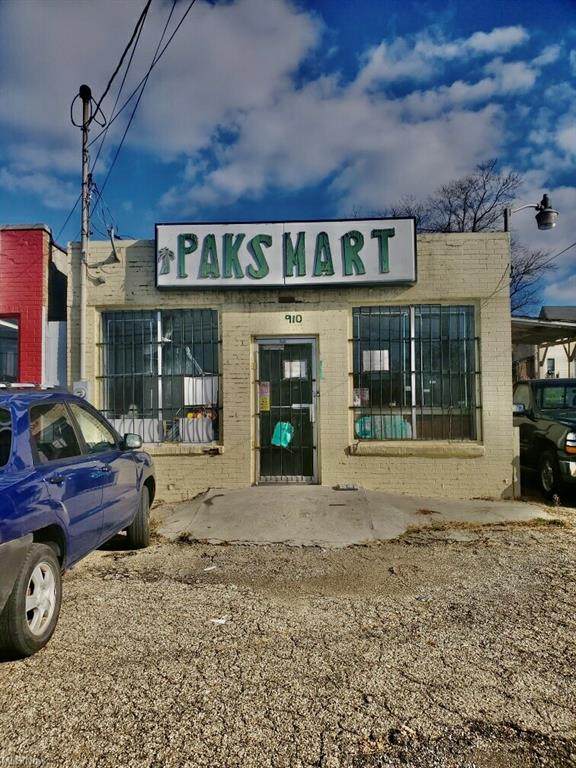 910 Erie Street - Photo 1