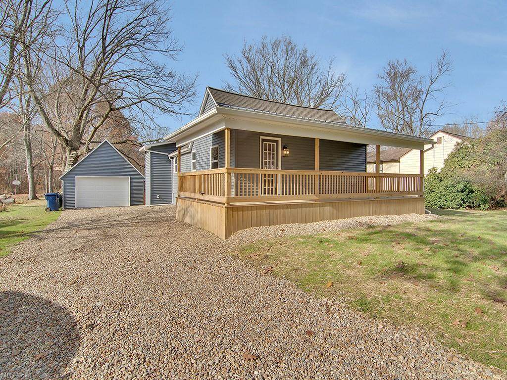 702 Munroe Road - Photo 1