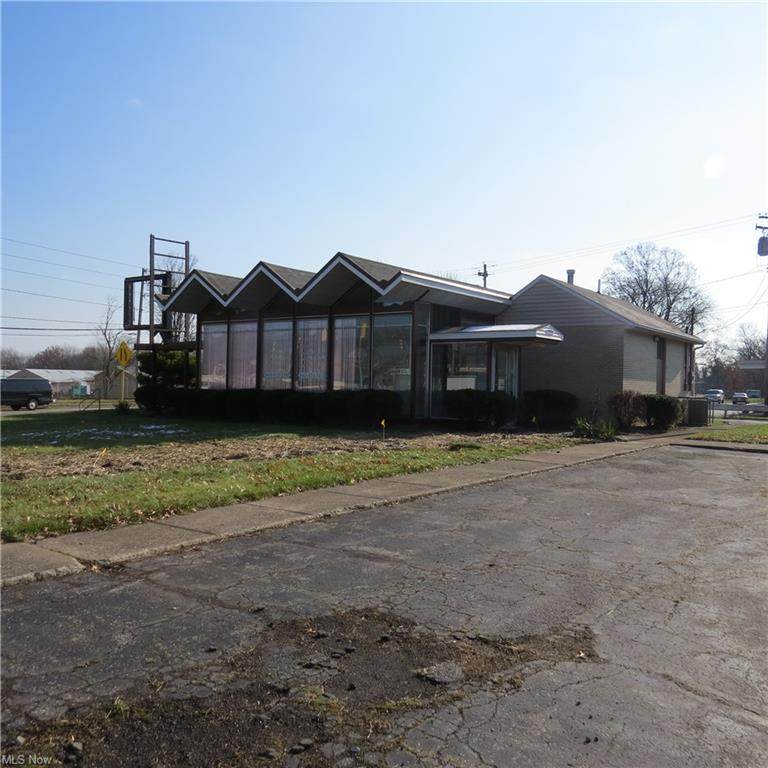 6916 Lake Avenue - Photo 1