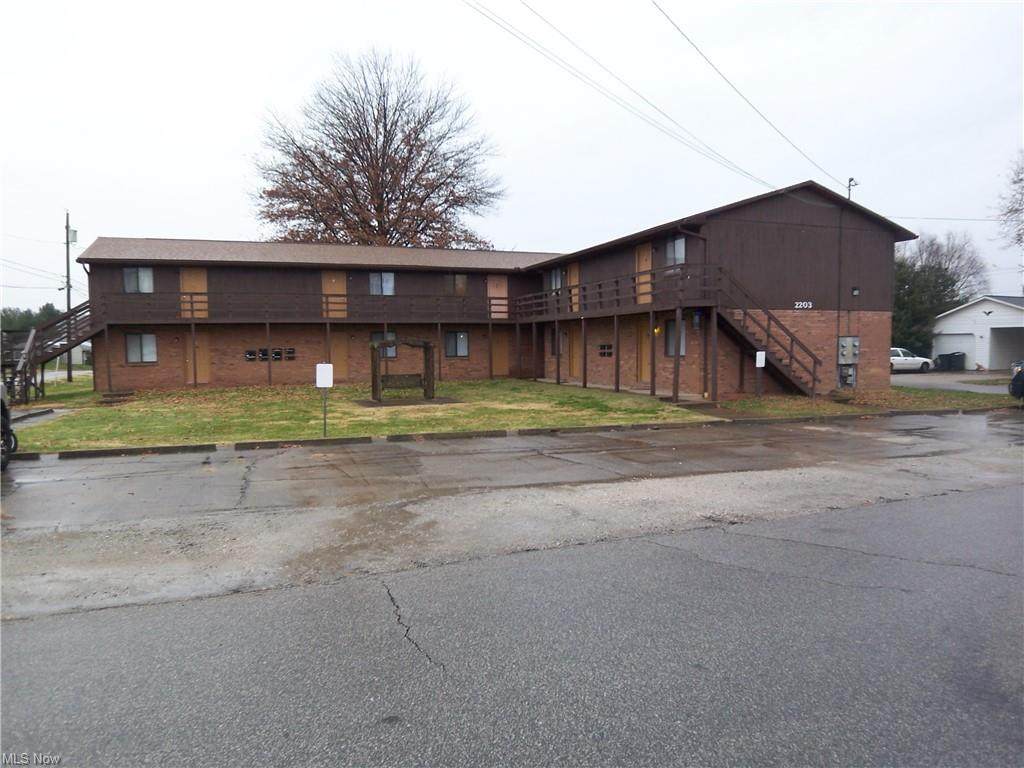 2203 9th Avenue - Photo 1
