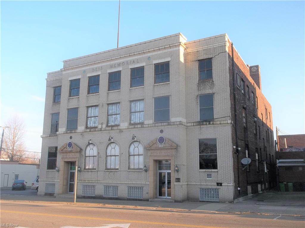 307 Tuscarawas Avenue - Photo 1