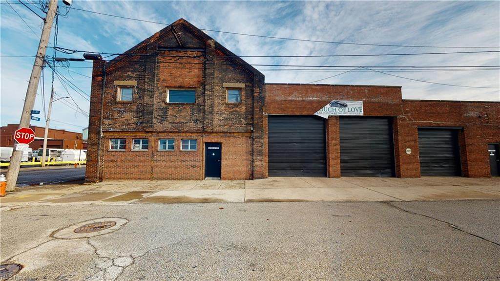 1209 33rd Street - Photo 1