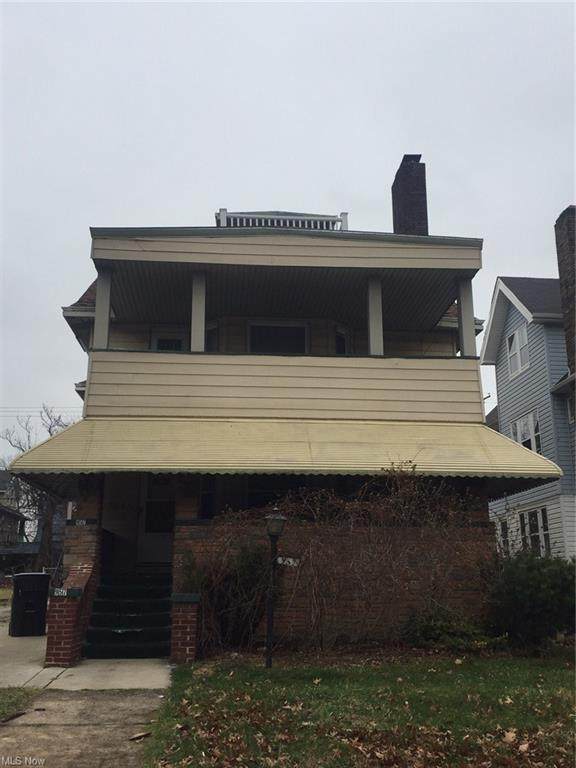 957 Thornhill Drive - Photo 1
