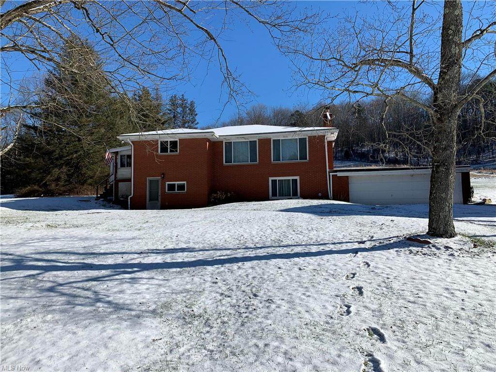 518 Township Road 204 - Photo 1