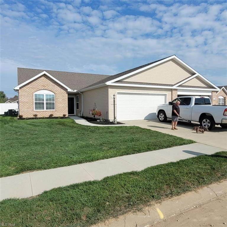 232 Reserve Circle - Photo 1