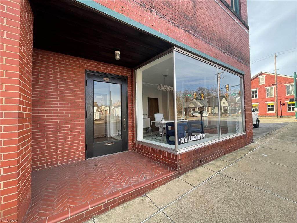 126 Lincoln Way - Photo 1