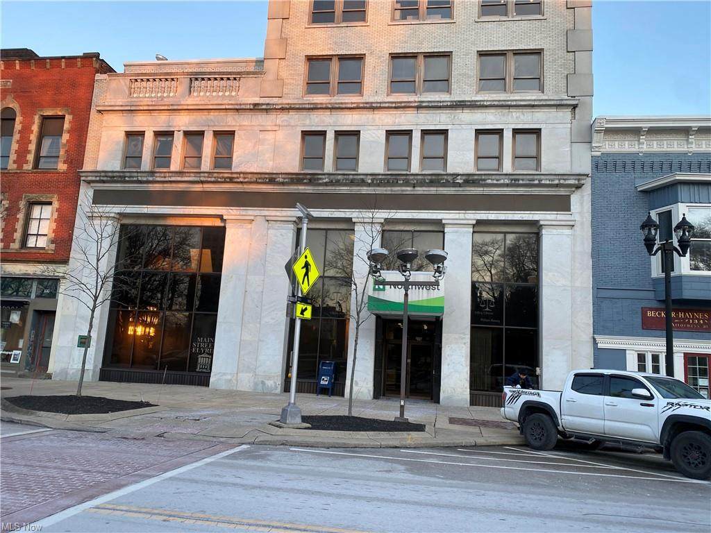 124 Middle Avenue - Photo 1