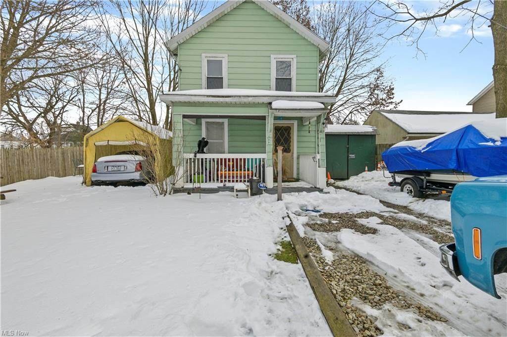 1144 Plain Avenue - Photo 1