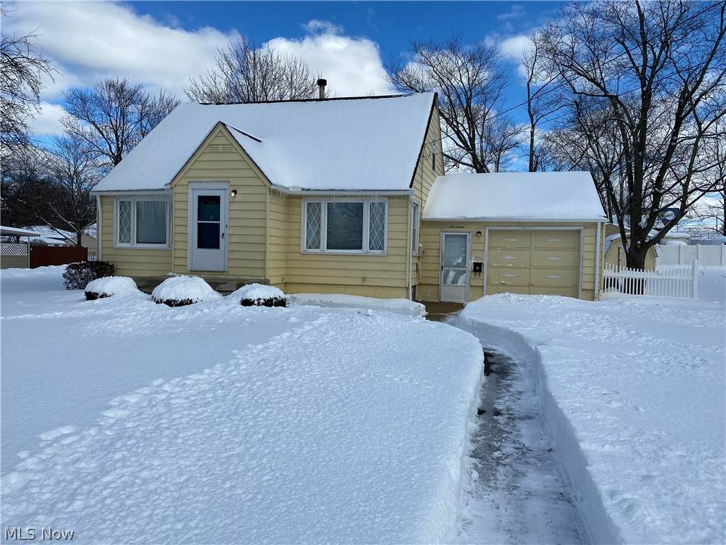 17 Benton Street - Photo 1