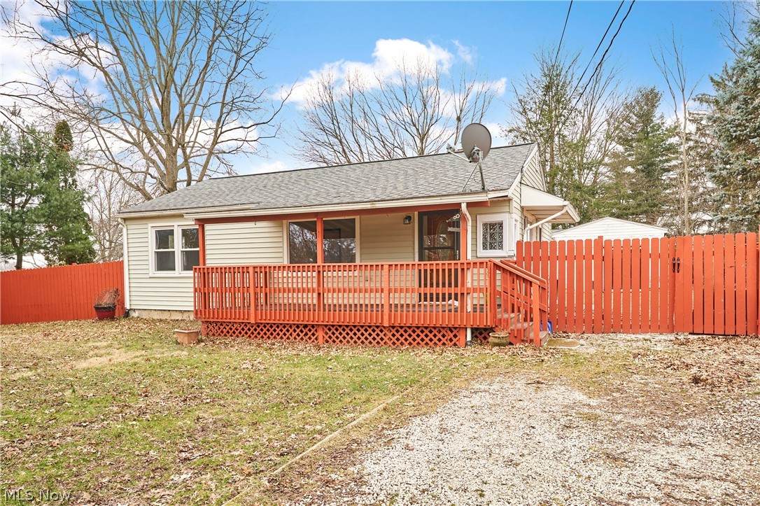426 James Avenue - Photo 1