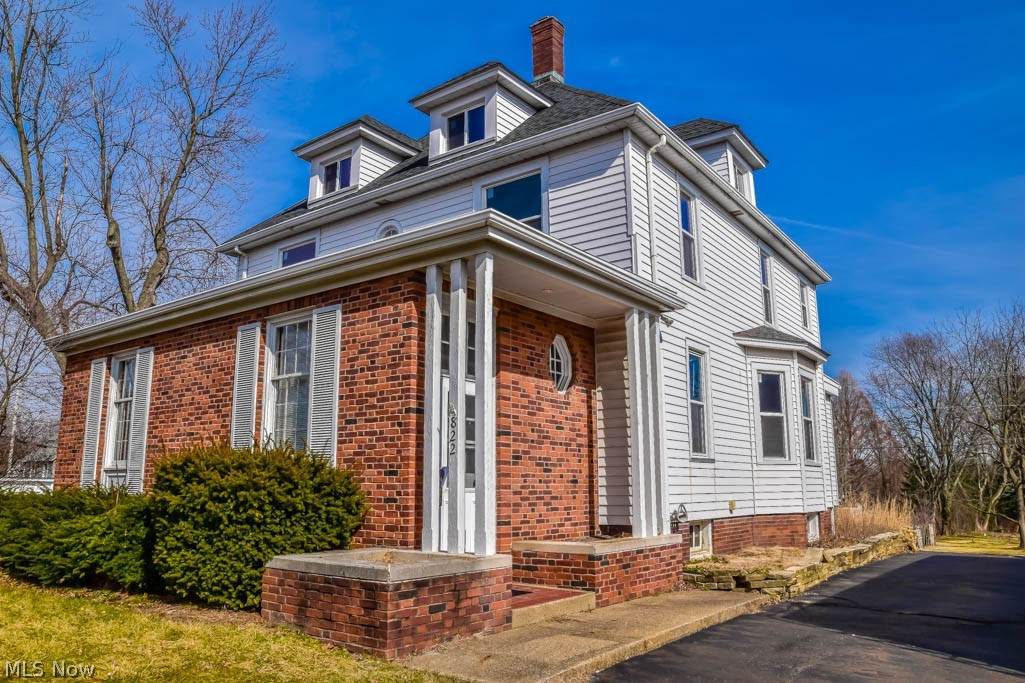 822 Main Street - Photo 1