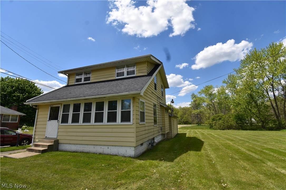 3012 Shannon Avenue - Photo 1