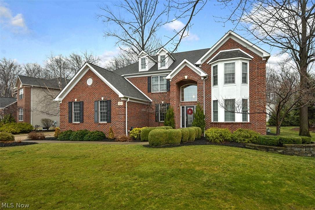 1511 Barclay Boulevard - Photo 1