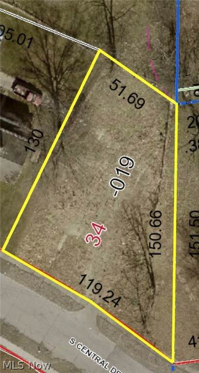 802 Central Drive - Photo 1