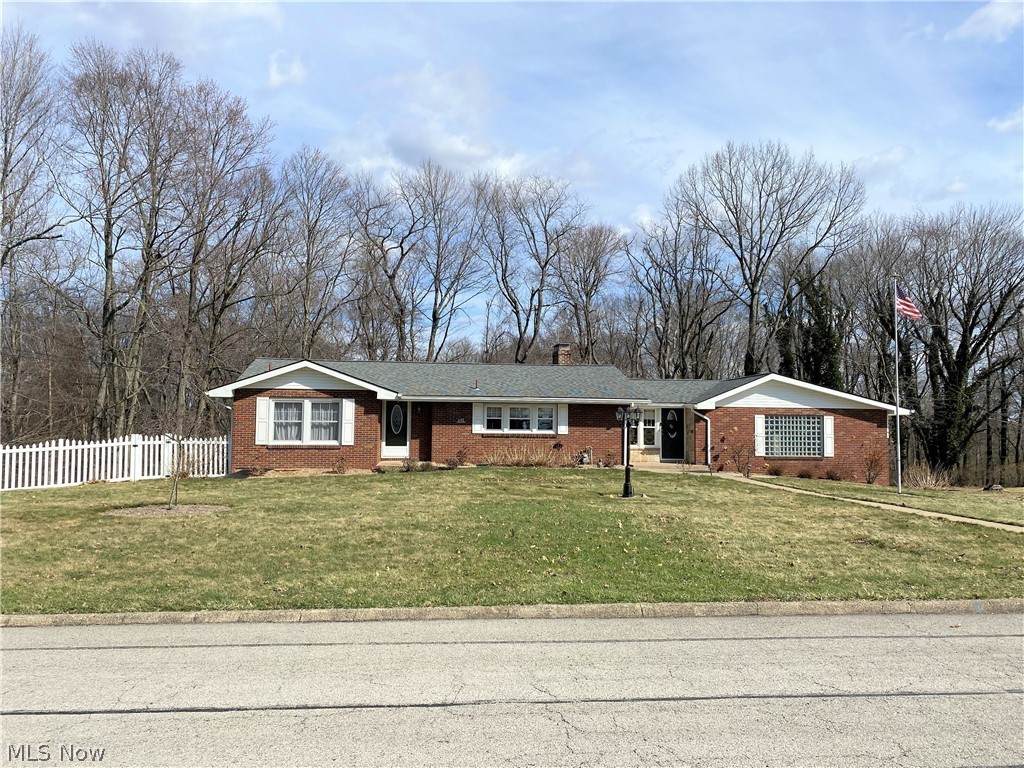 640 Grandview Avenue - Photo 1