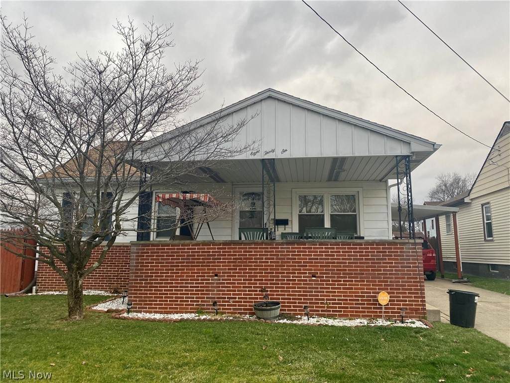 836 Cambridge Avenue - Photo 1