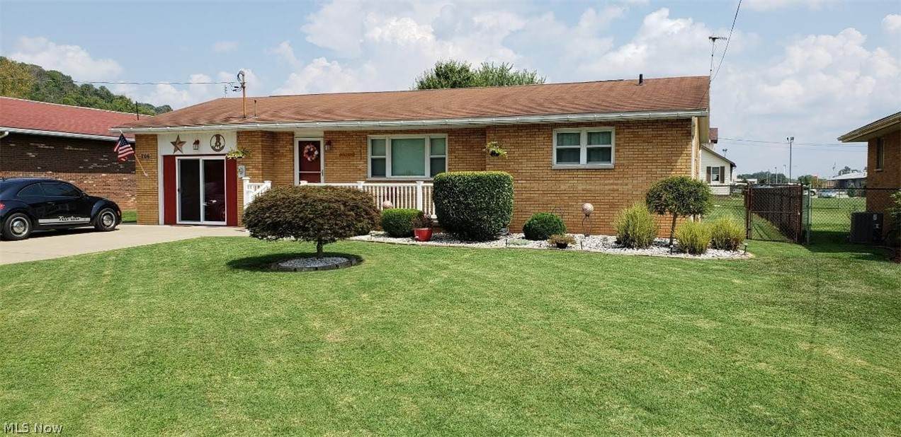 706 Donna Drive - Photo 1