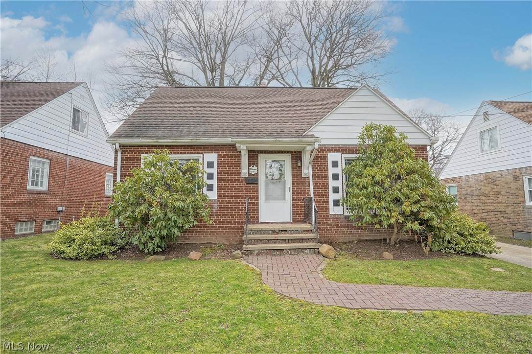 393 Park Avenue - Photo 1